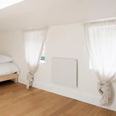 Hostal Casa Champgil