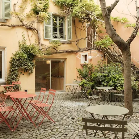 Casa Champgil ホステル *