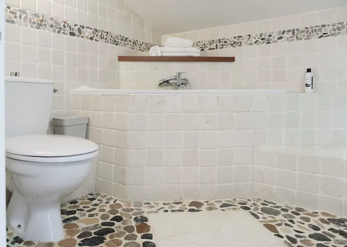 Hostel Casa Champgil *